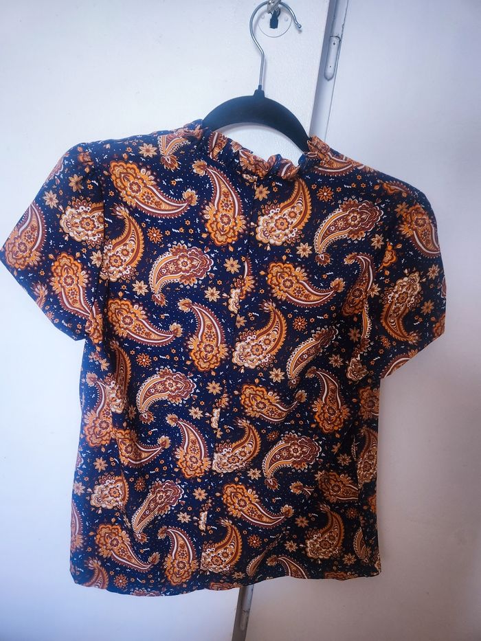 T-shirt blouse neuve - photo numéro 3