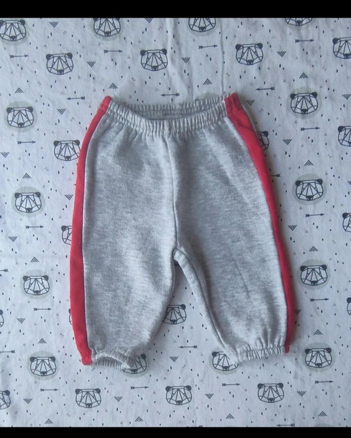 Jogging garçon taille 12 mois
