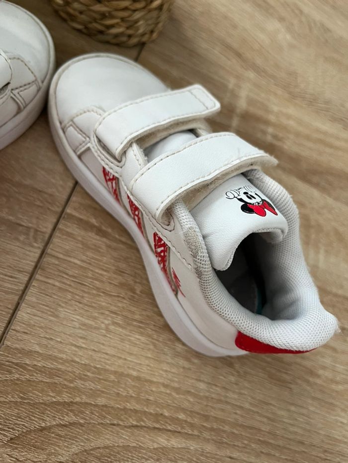 Basket mini Adidas taille 24 - photo numéro 5