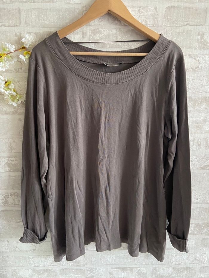 Top taille 50 - photo numéro 1