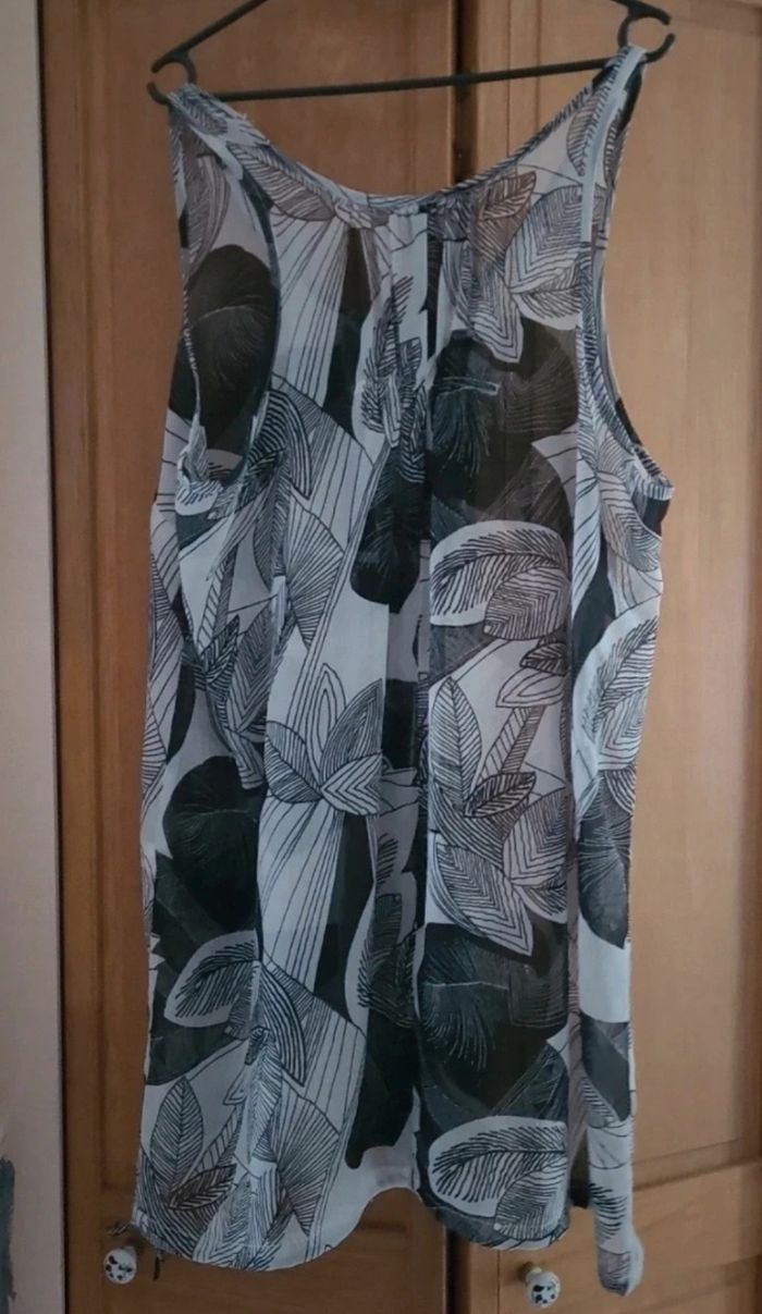 Jolie tunique taille 50 - photo numéro 2