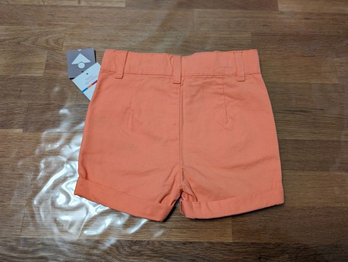 Short fille 6 mois Neuf avec étiquette - photo numéro 4