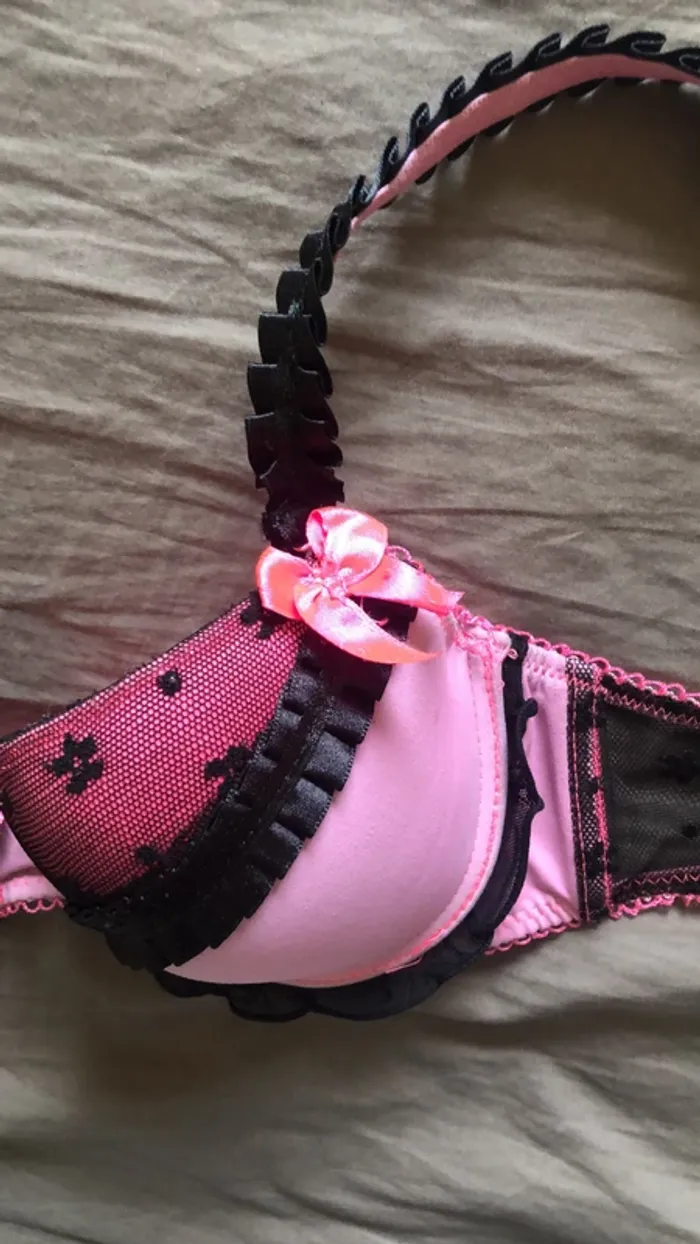 Soutien gorge - photo numéro 2