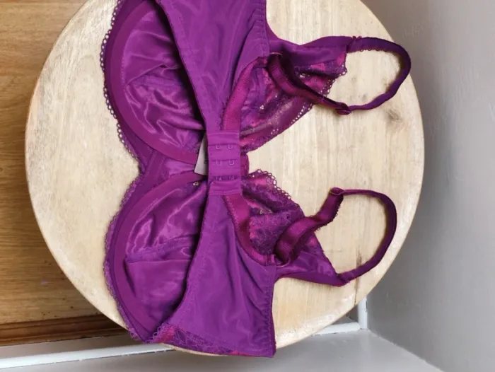 👄 framboise raisin 🍇 soutien gorge satin et dentelle neuf - photo numéro 7