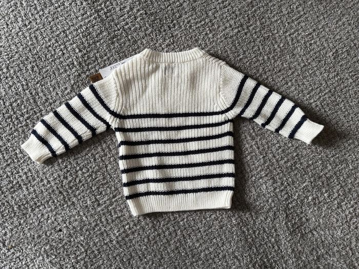 Pull en tricot (3mois) - photo numéro 2