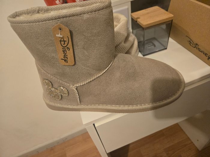 Bottes Minnie mouse neuves - photo numéro 7