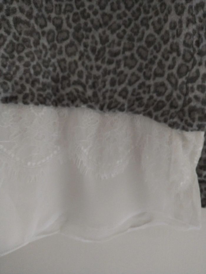 Pull neuf juste lavé taille 42 - photo numéro 3