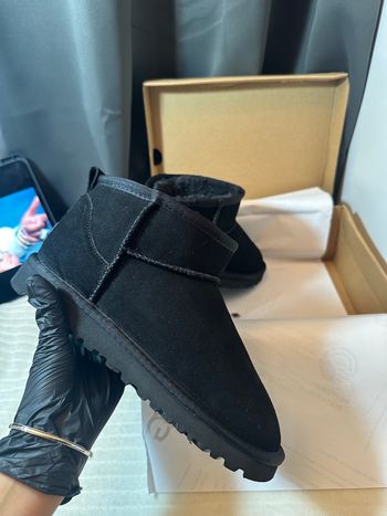 Botte Ugg Classic Ultra Mini - NOIR