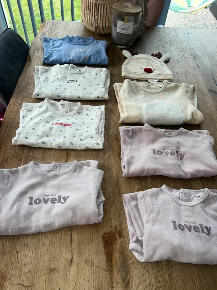 Lot pyjama 12 mois bébé fille 🍭