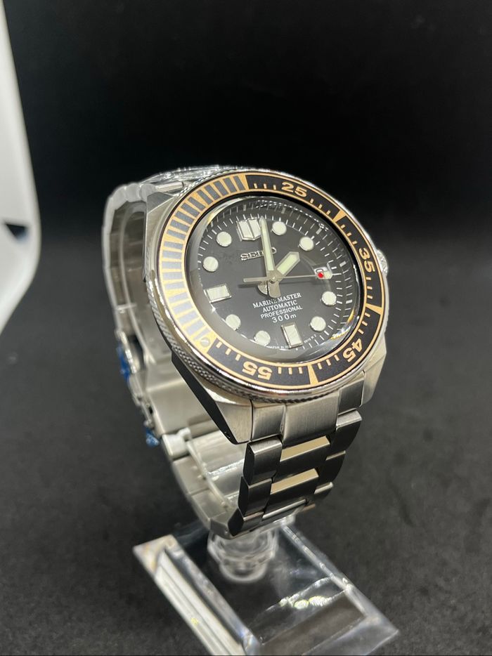 Montre custom 44mm automatique verre saphir - photo numéro 4