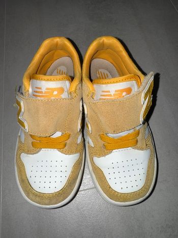 Baskets New balance enfant taille 28