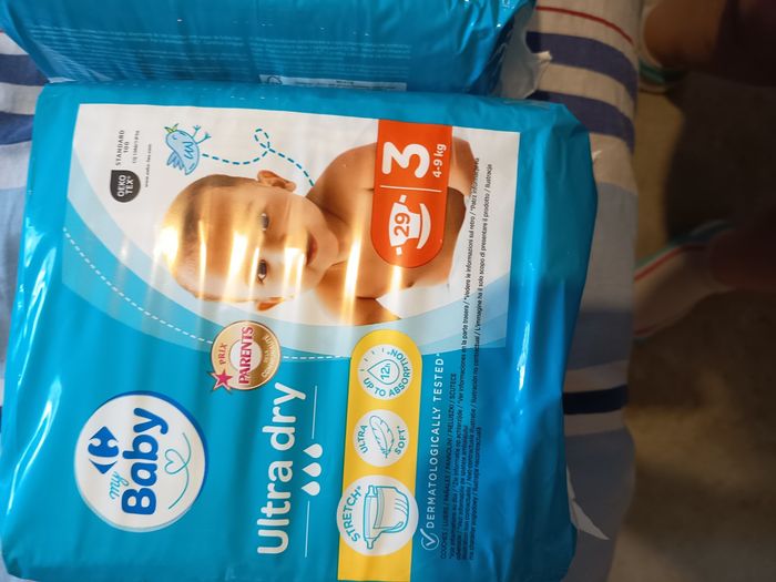 Lot de paquets de couches - photo numéro 6