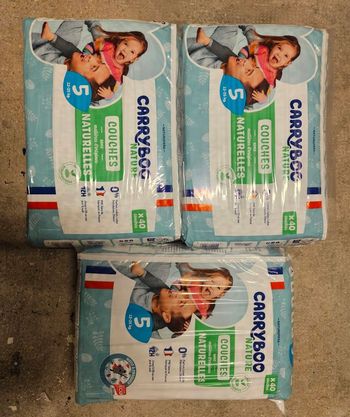 3 paquets de couches carryboo taille 5