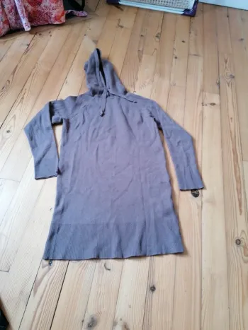 Robe pull taupe