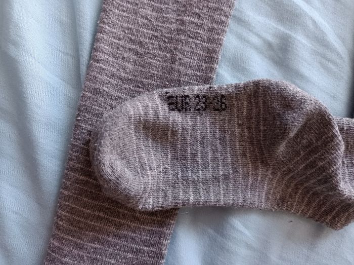 Paire de collants taille 23/26 - photo numéro 2