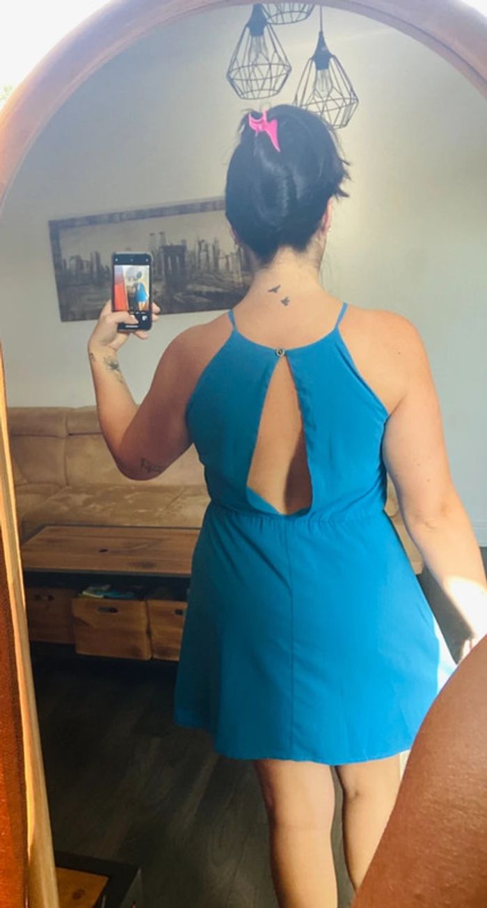 Robe bleue parfait état taille M - photo numéro 2