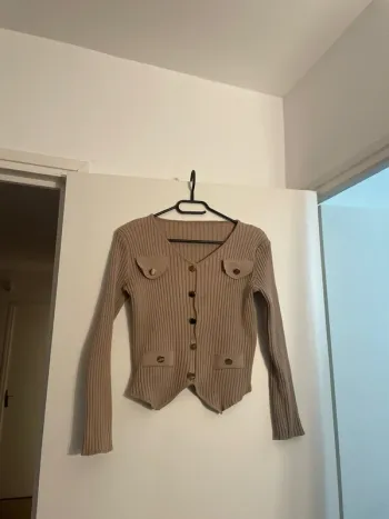 Joli haut beige