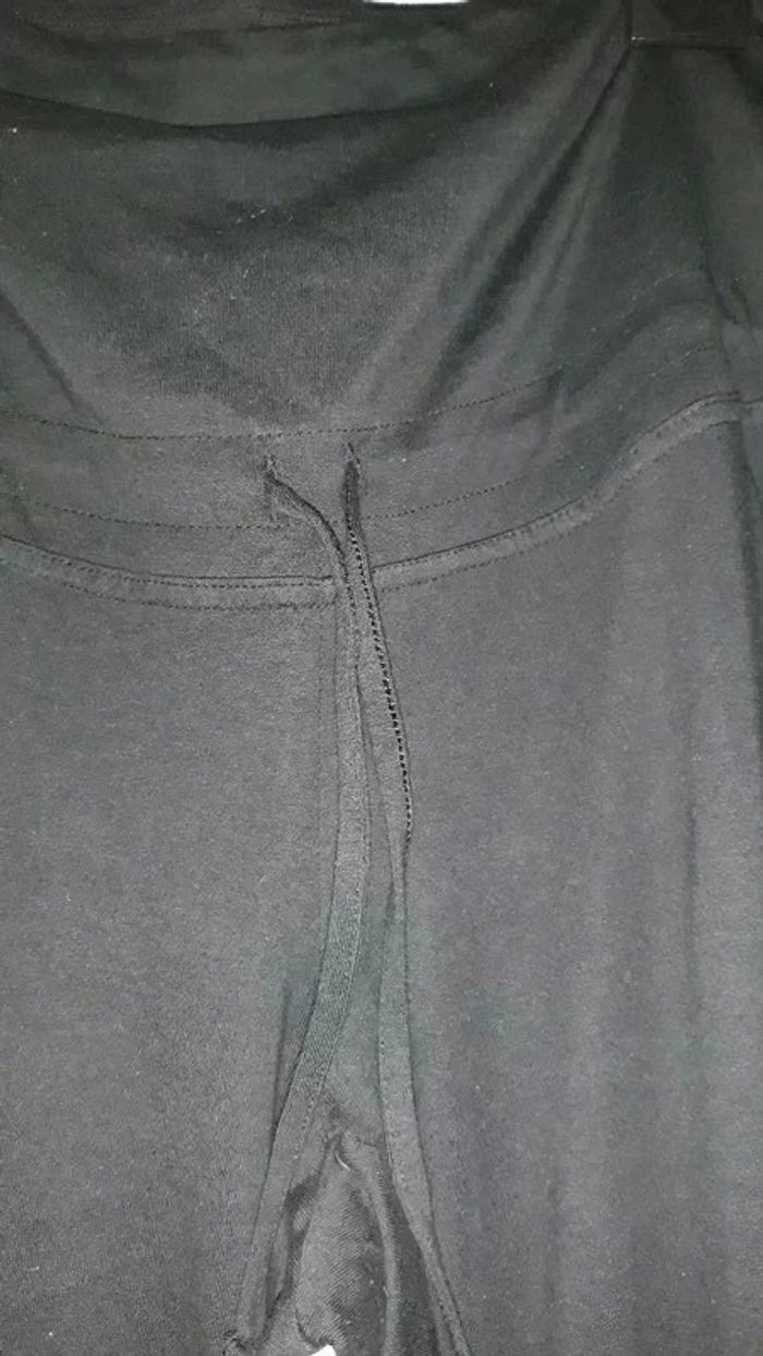 Lot de 4 Pantalons maternité + tee-shirt XL - photo numéro 2