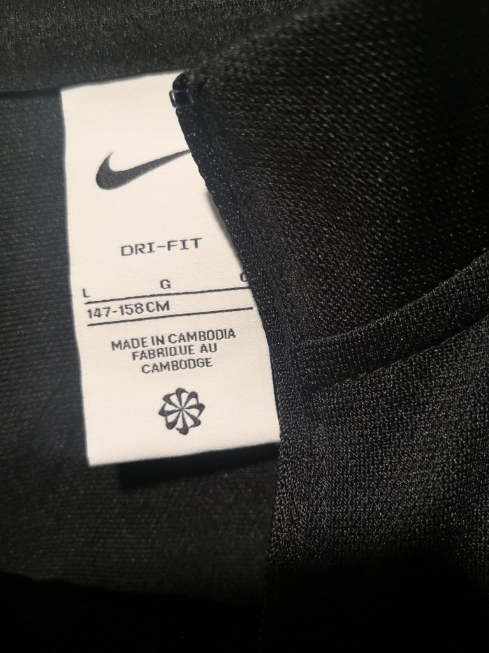 Survêtement Nike 13 ans - photo numéro 2