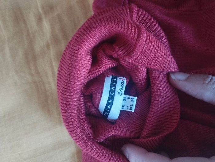 Robe rouge col roulé - photo numéro 3