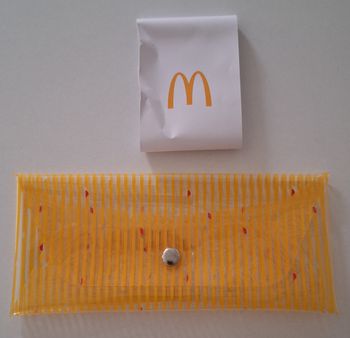 Trousse publicitaire McDonald's en PVC
