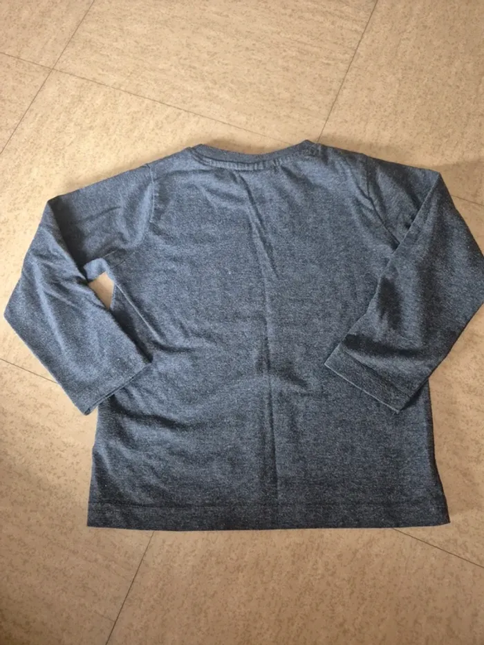 Haut Batman 3/4 ans - photo numéro 3