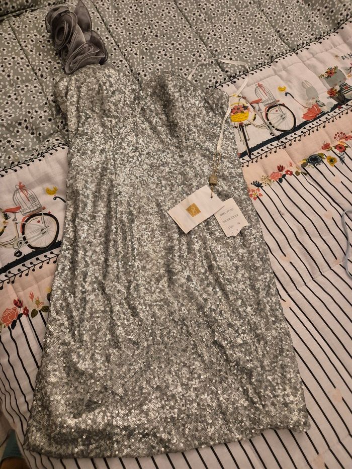 Robe mini pour fête et cocktail - photo numéro 4