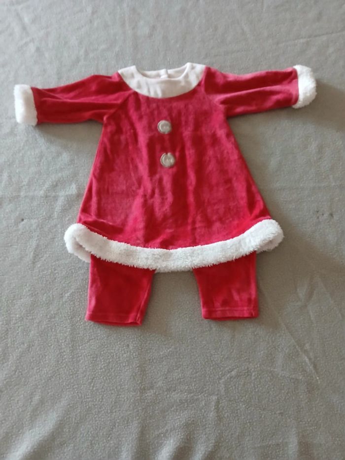 Lot pyjamas 6 mois - photo numéro 4