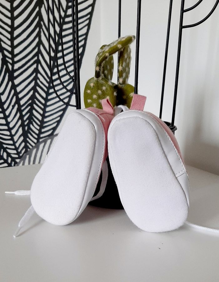 baskets toile kiabi 9mois👼 - photo numéro 3
