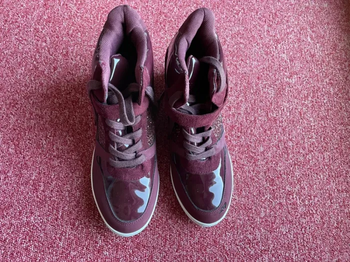 Chaussures rouges femmes à paillettes - photo numéro 3