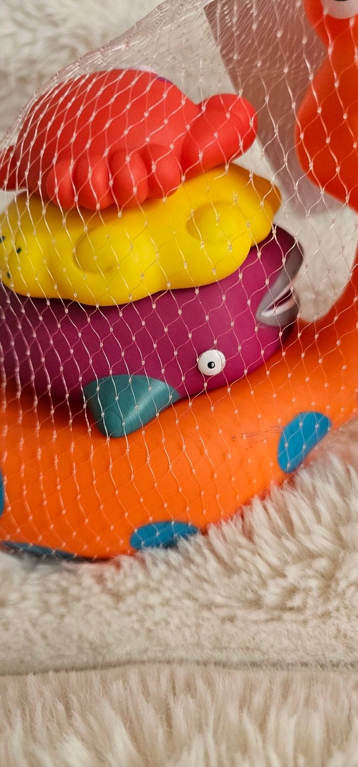 Ensemble de 4 jouets de bain bebe 12 mois Neufs - photo numéro 4