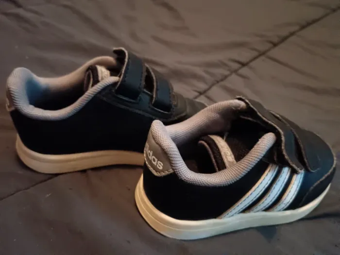 Basket Adidas à scratch - photo numéro 2