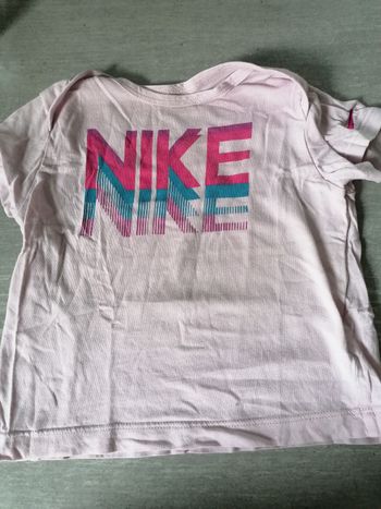 T-shirt nike 9 mois