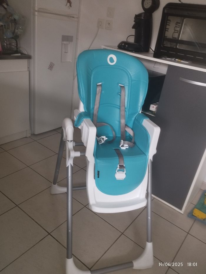 Chaise haute - photo numéro 4