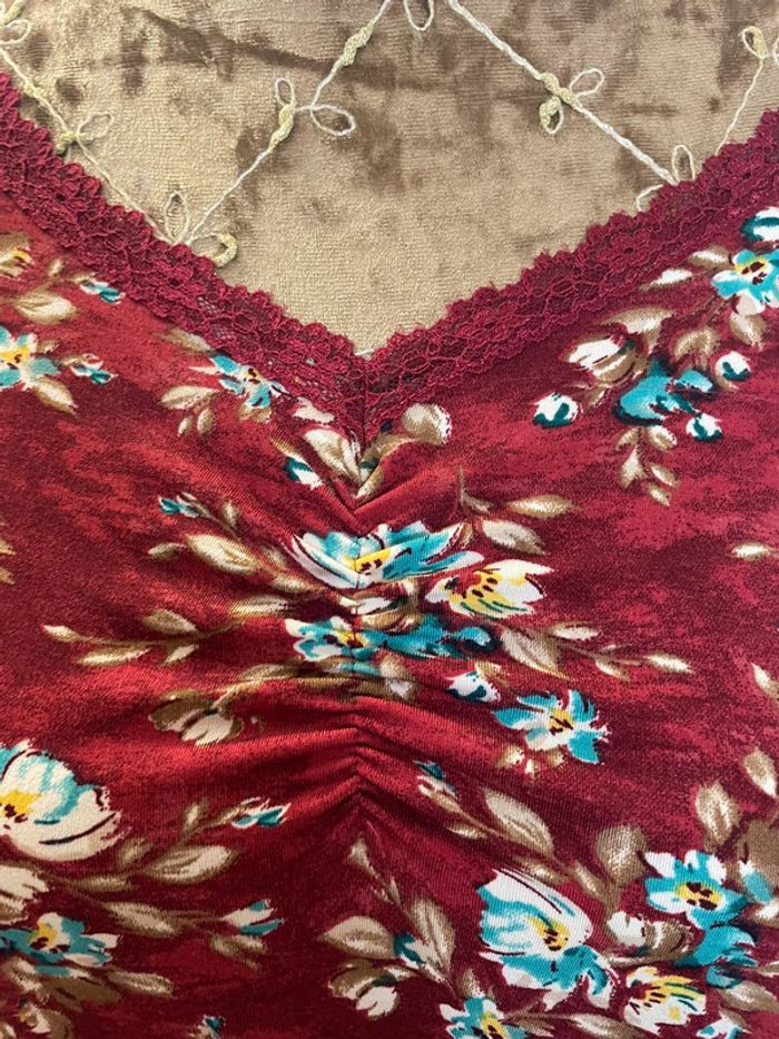 Robe rouge à fleurs – Femme – Taille XL – Longue, extensible, fluide et élégante - photo numéro 2