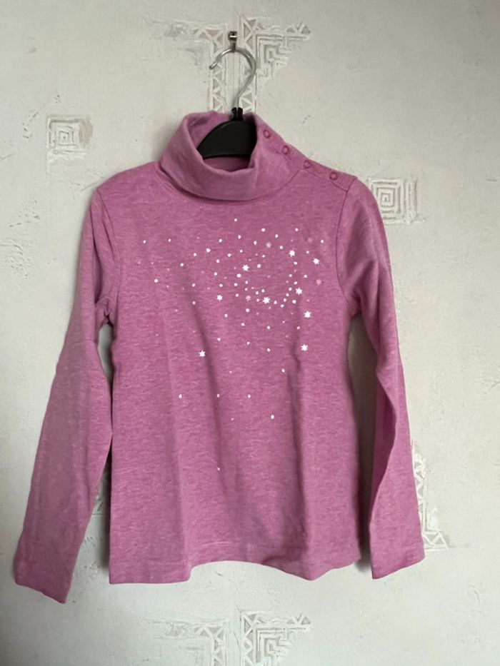 Haut rose de chez NKY