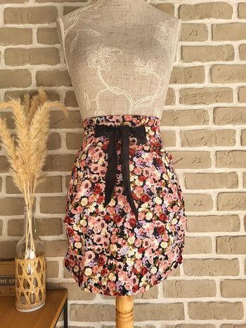 Belle jupe fleuri ruban noué Cache Cache - Rétro romantique