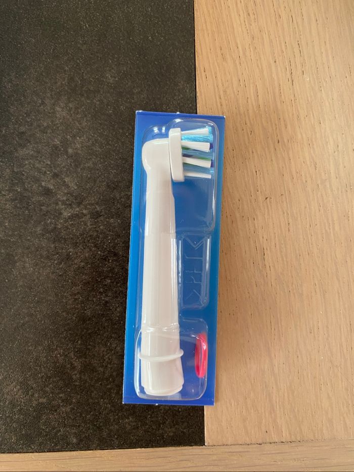 Brosse à dents électrique Oral-B - photo numéro 4