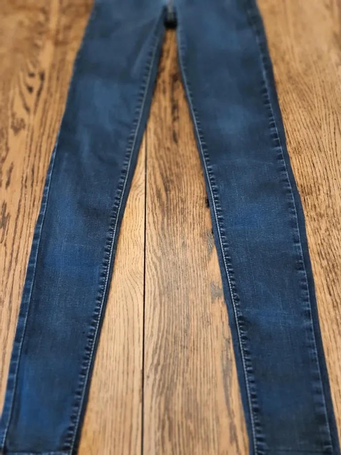 Jeans Levi's femme super skinny w25 fr 34/36 - photo numéro 17