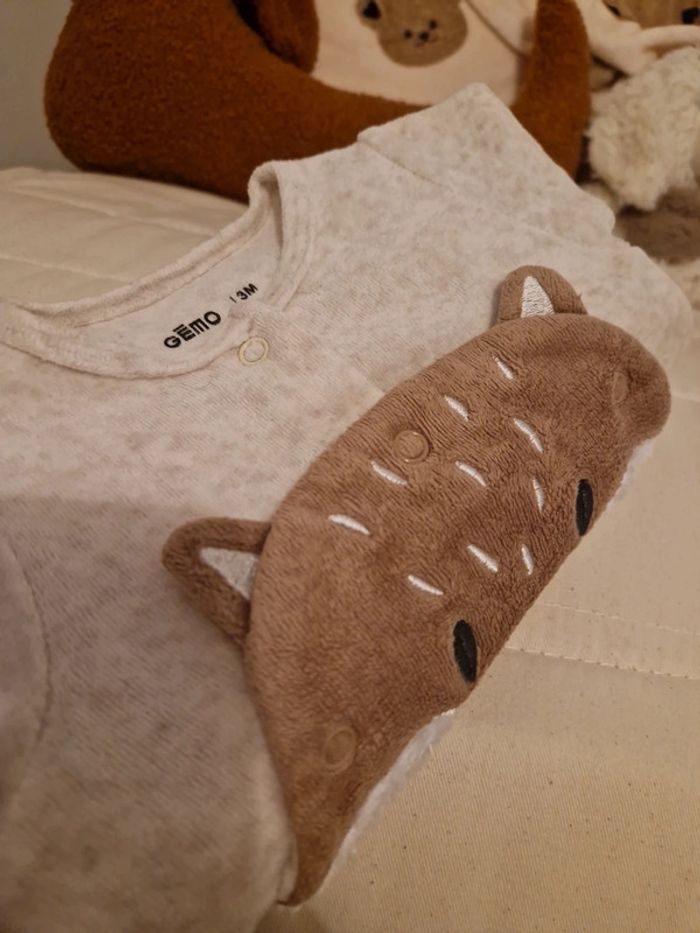 Lot 2 pyjamas mixtes comme neuf - photo numéro 6