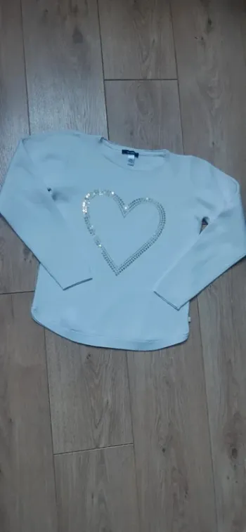 Pull blanc "cœur " okaidi 12 ans