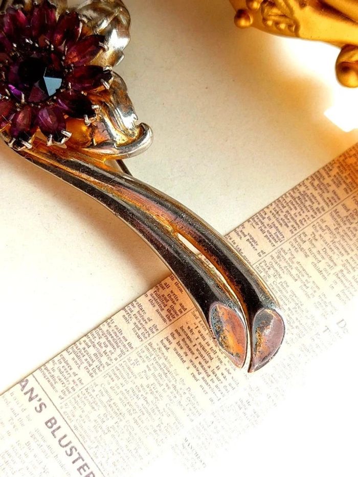 magnifique broche vintage fleurs pierres violette - photo numéro 5