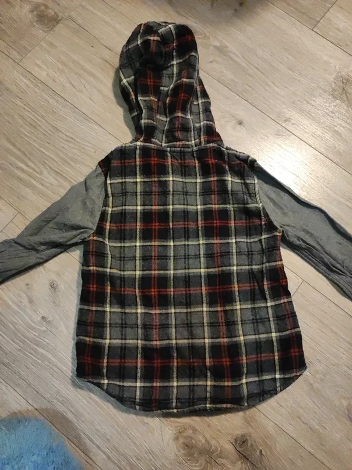 Chemise avec capuche 2 3 ans - photo numéro 6