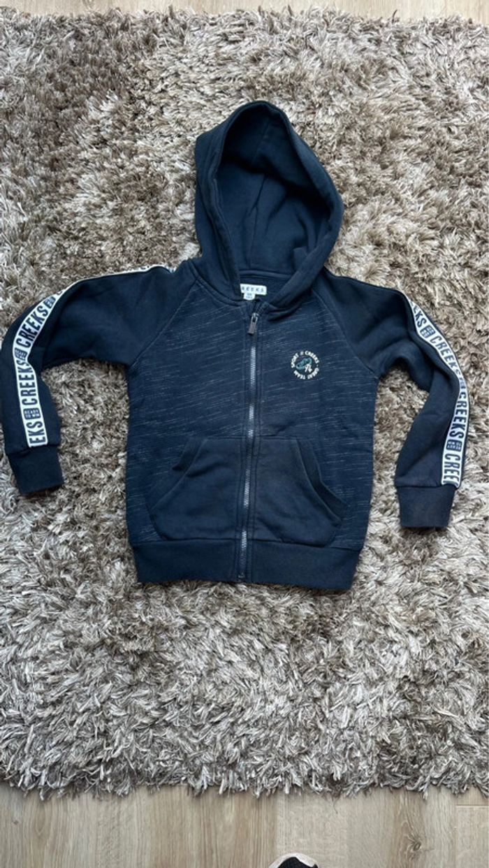 Sweat-shirt Creeks
