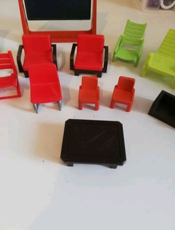Lot de 16 accessoires playmobil chaises tableau - photo numéro 5