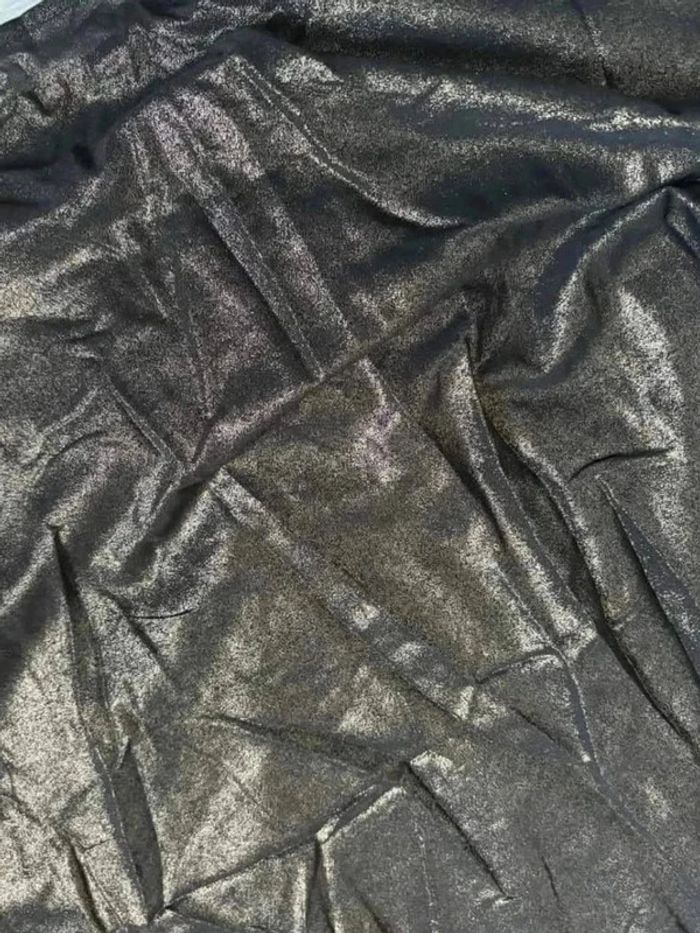 Robe de soirée noire et dorée - photo numéro 9