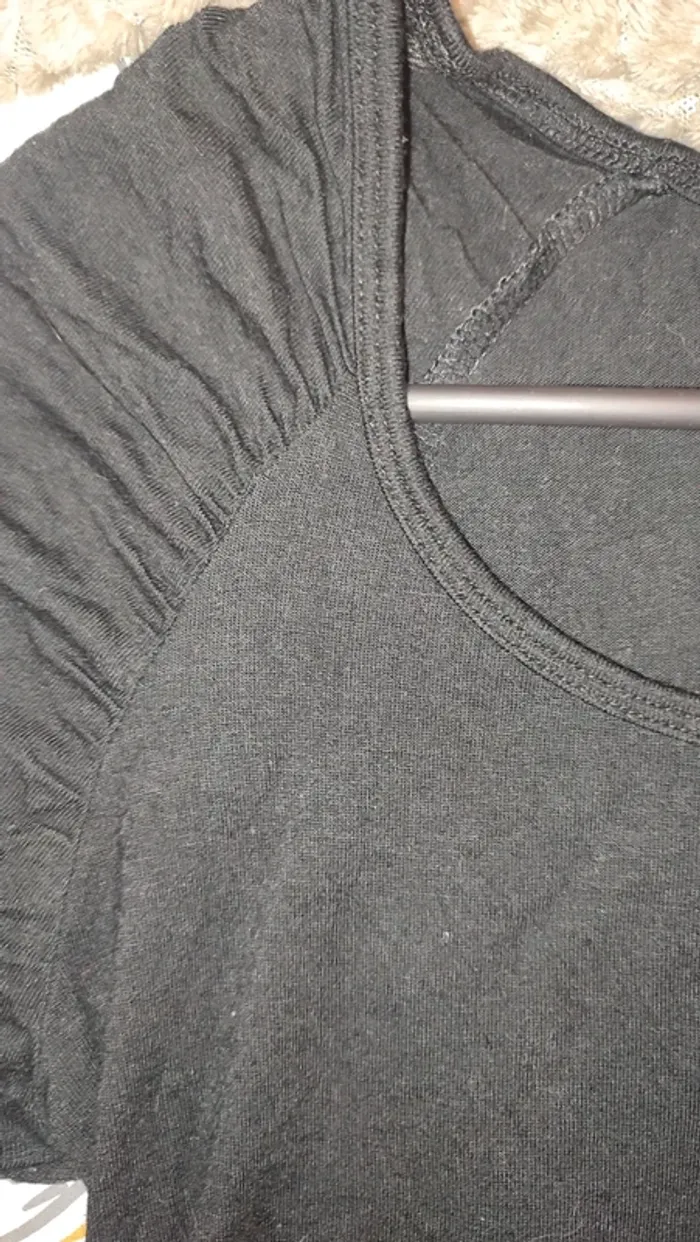 Tshirt noir près du corps Mim - photo numéro 4