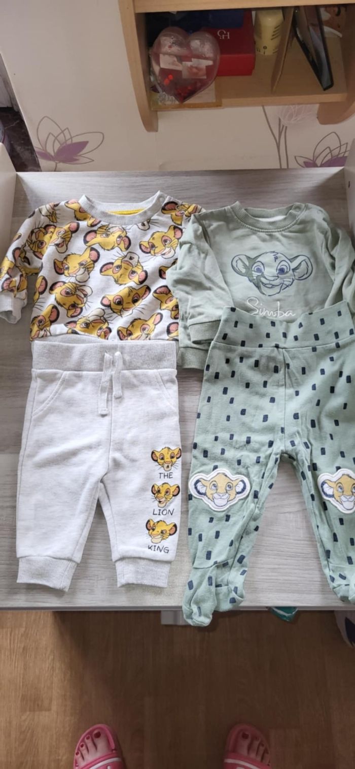 Lot ensemble disney 6 mois