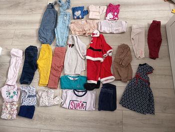 Lot vêtements fille 12 mois 