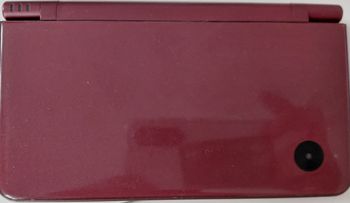 Nintendo DSI XL rouge bordeau